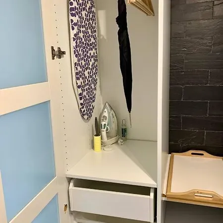 Hiker's Spot - Parking A/c Center *